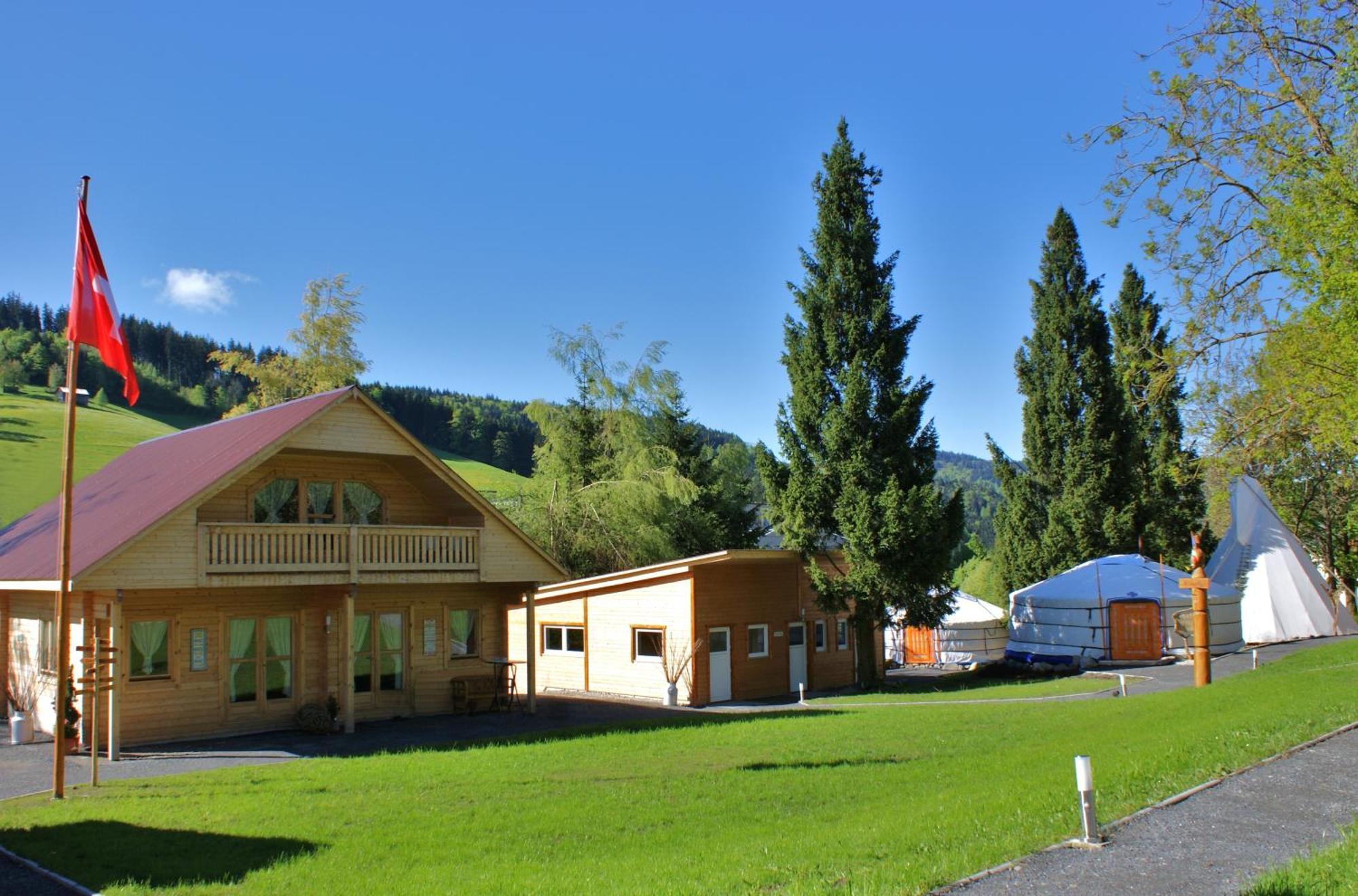 Villa Donkey Chalet Degersheim Exterior photo